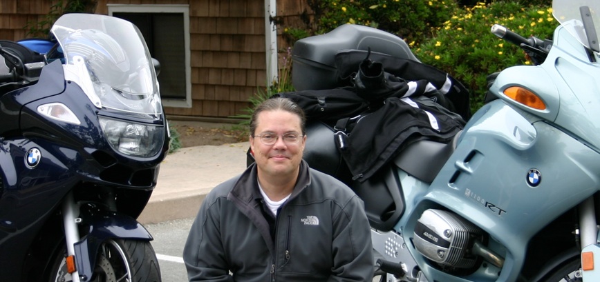 Dag as his wifes bikes